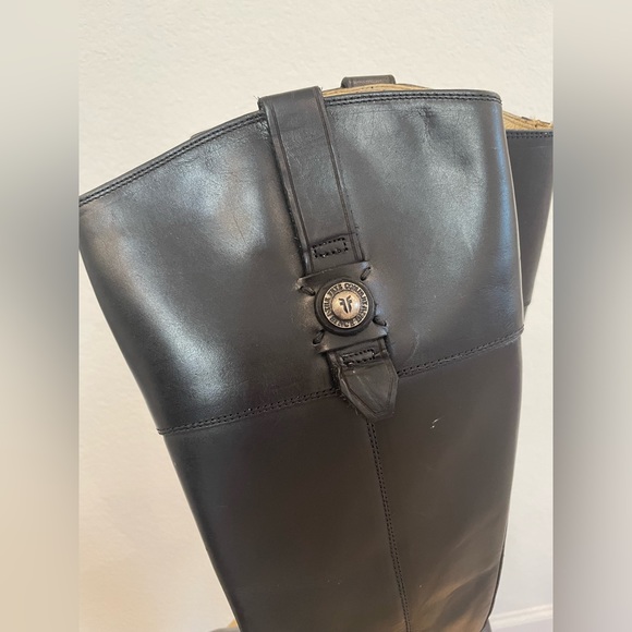 Frye Melissa Seam Boot - Picture 6 of 9